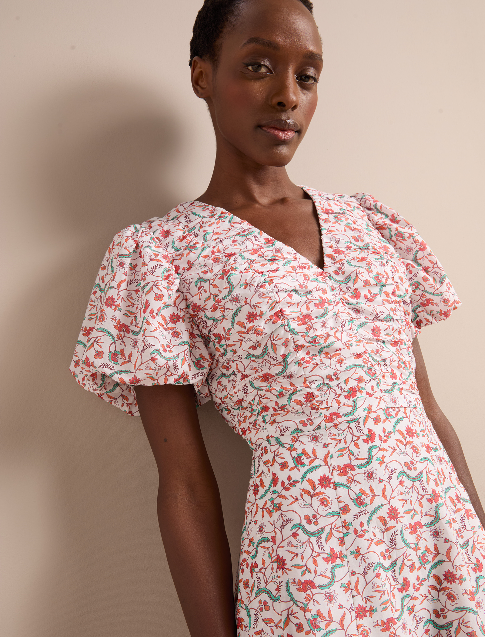 Elisa Silk Blend Midi Dress - Red Trailing Feather Print - Image 7